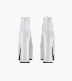 Marc Jacobs The Croc Embossed Kiki Ankle Boot COTTON WHITE 20 Marc Jacobs The Croc Embossed Kiki Ankle Boot COTTON WHITE -Fashion Store MJI 2F3FBO011F01 118 F8F8F8 1 1 ALT6