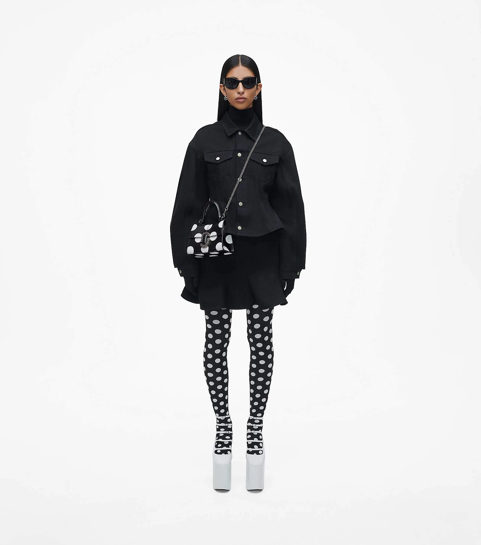 Marc Jacobs The Spots St. Marc Mini Top Handle BLACK/WHITE 5 Marc Jacobs The Spots St. Marc Mini Top Handle BLACK/WHITE - Image 3