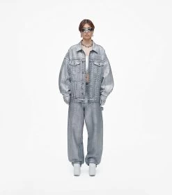 Marc Jacobs The Monogram Big Trucker MATTE SILVER -Fashion Store MJI 2F3RJC005D14 051 F8F8F8 1 1 ALT1