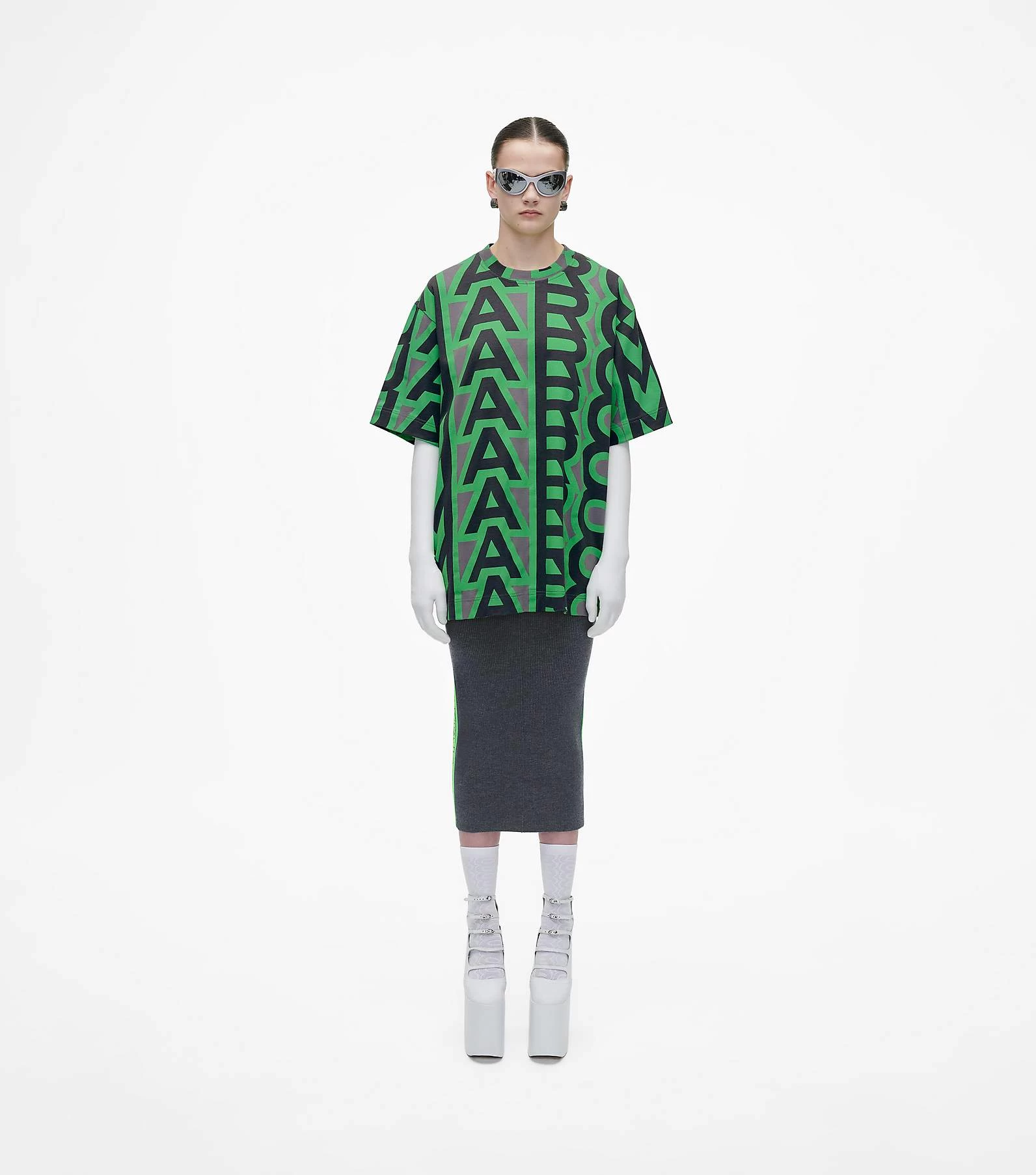 Marc Jacobs The Monogram Big T-Shirt GUNMETAL/APPLE 5 Marc Jacobs The Monogram Big T-Shirt GUNMETAL/APPLE - Image 3