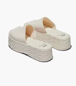 Melissa X Marc Jacobs Becky Platform Slide IVORY 14 Melissa X Marc Jacobs Becky Platform Slide IVORY -Fashion Store MJI 2P3FWD111F01 111 F8F8F8 1 1 ALT2