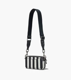 Marc Jacobs The Striped Snapshot BLACK/WHITE -Fashion Store MJI 2P3HCR001H01 005 F8F8F8 1 1 ALT2