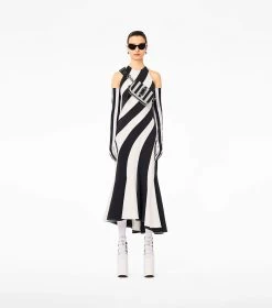Marc Jacobs The Striped Snapshot BLACK/WHITE -Fashion Store MJI 2P3HCR001H01 005 F8F8F8 1 1 ALT3
