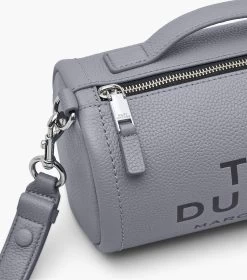 Marc Jacobs The Leather Duffle Bag WOLF GREY -Fashion Store MJI 2P3HDF003H01 050 F8F8F8 1 1 ALT5