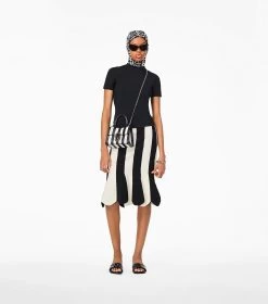 Marc Jacobs The Striped St. Marc Mini Top Handle BLACK/WHITE 14 Marc Jacobs The Striped St. Marc Mini Top Handle BLACK/WHITE -Fashion Store MJI 2P3HSC005H01 005 F8F8F8 1 1 ALT3
