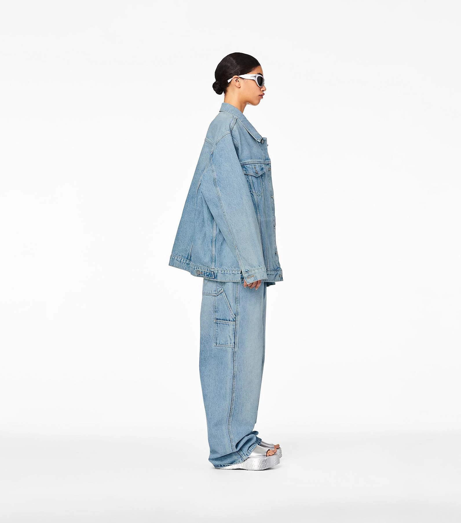 Marc Jacobs The Denim Trucker Jacket SUN BLEACHED DENIM 6 Marc Jacobs The Denim Trucker Jacket SUN BLEACHED DENIM - Image 4