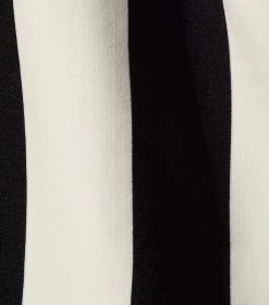 Marc Jacobs The Scuba Stripe Top BLACK/IVORY -Fashion Store MJI 2P3RTP004K06 004 F8F8F8 1 1 ALT4