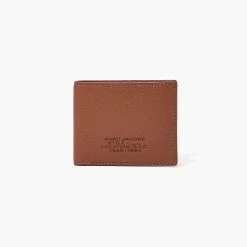 Marc Jacobs The Leather Billfold Wallet ARGAN OIL 9 Marc Jacobs The Leather Billfold Wallet ARGAN OIL -Fashion Store MJI 2P3SMP001S01 212 F8F8F8 1 1 MAIN