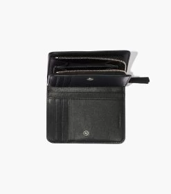 Marc Jacobs The Striped J Marc Mini Compact Wallet BLACK/WHITE 13 Marc Jacobs The Striped J Marc Mini Compact Wallet BLACK/WHITE -Fashion Store MJI 2P3SMP027S01 005 F8F8F8 1 1 ALT4