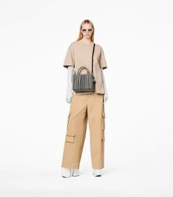 Marc Jacobs The Monogram Leather Small Tote Bag BLACK/WHITE -Fashion Store MJI 2S3HTT001H03 005 F8F8F8 1 1 ALT1