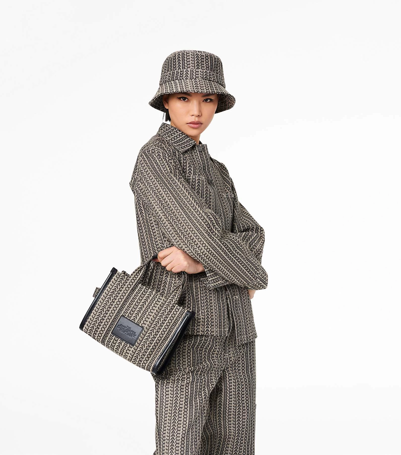 Marc Jacobs The Monogram Small Tote Bag BEIGE MULTI 5 Marc Jacobs The Monogram Small Tote Bag BEIGE MULTI - Image 3