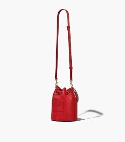 Marc Jacobs The Leather Bucket Bag TRUE RED -Fashion Store MJI H652L01PF22 617 F8F8F8 1 1 ALT2
