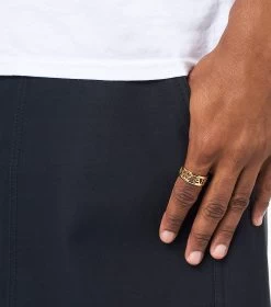 Marc Jacobs The Monogram Ring GOLD -Fashion Store MJI J403MT1RE22 710 F8F8F8 1 1 ALT3