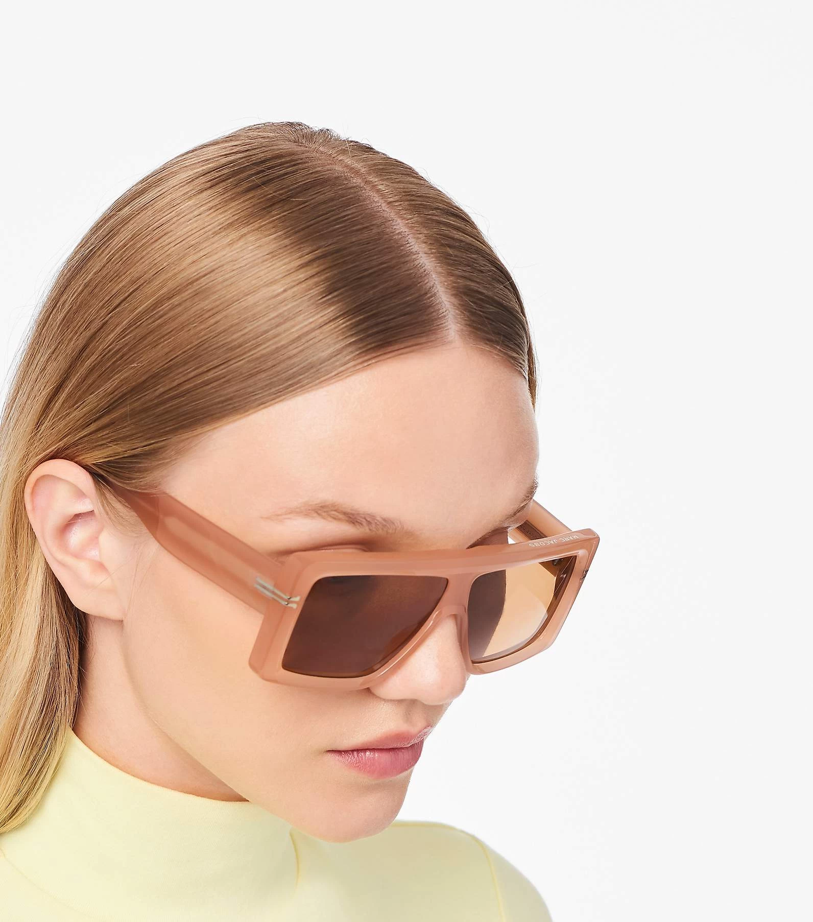 Marc Jacobs Icon Rectangular Sunglasses NUDE 8 Marc Jacobs Icon Rectangular Sunglasses NUDE - Image 6