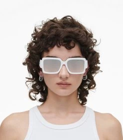 Marc Jacobs The Square Mirrored Sunglasses WHITE/GREY 10 Marc Jacobs The Square Mirrored Sunglasses WHITE/GREY -Fashion Store MJI M8000850 057 F8F8F8 1 1 ALT1