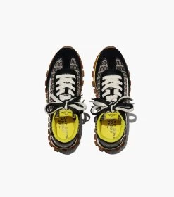 Marc Jacobs The Monogram Jogger BLACK/YELLOW -Fashion Store MJI M9002373 784 F8F8F8 1 1 ALT4