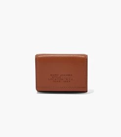 Marc Jacobs The Leather Medium Trifold Wallet ARGAN OIL -Fashion Store MJI S132L01RE22 212 F8F8F8 1 1 MAIN 1