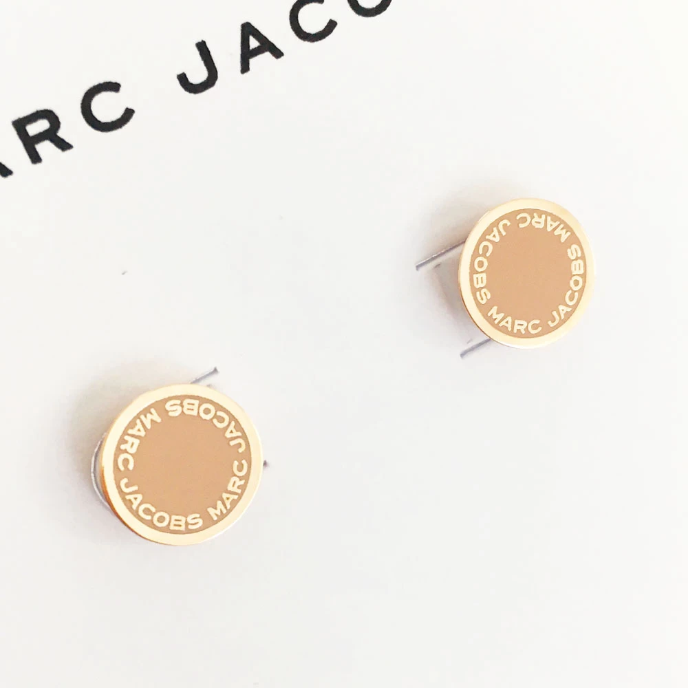 MARC JACOBS | Casual Style Party Style Brass Office Style Elegant Style 21 MARC JACOBS | Casual Style Party Style Brass Office Style Elegant Style - Image 19