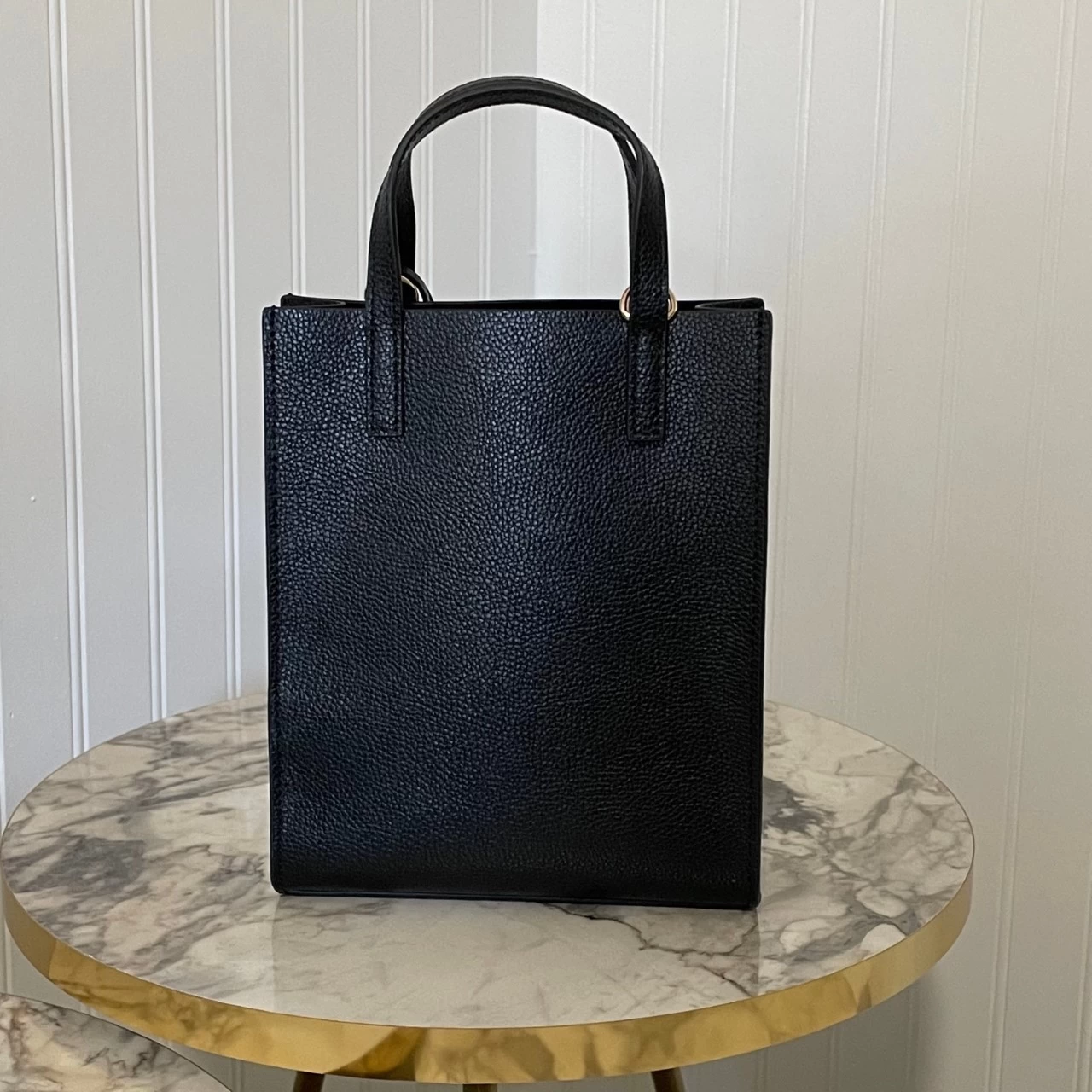 MARC JACOBS | Unisex Faux Fur 2WAY Plain PVC Clothing Small Shoulder Bag 8 MARC JACOBS | Unisex Faux Fur 2WAY Plain PVC Clothing Small Shoulder Bag - Image 6