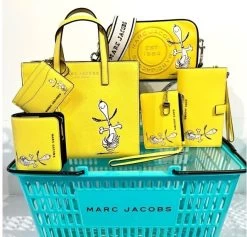 MARC JACOBS | Unisex Plain PVC Clothing Logo Folding Wallets -Fashion Store org 1304