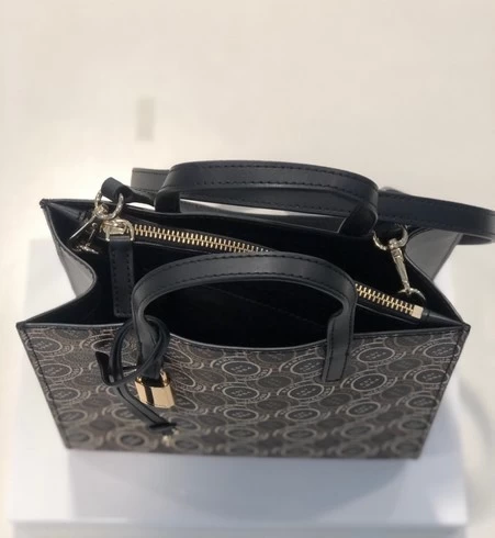 MARC JACOBS | Monogram Unisex Canvas 2WAY Leather Logo Totes 6 MARC JACOBS | Monogram Unisex Canvas 2WAY Leather Logo Totes - Image 4