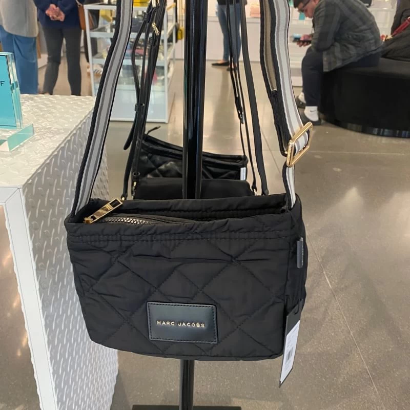 MARC JACOBS | Unisex Nylon 2WAY Plain Crossbody Bag Small Shoulder Bag 3 MARC JACOBS | Unisex Nylon 2WAY Plain Crossbody Bag Small Shoulder Bag