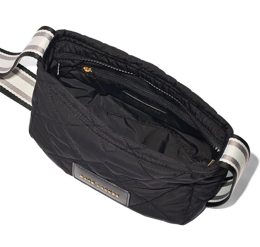 MARC JACOBS | Unisex Nylon 2WAY Plain Crossbody Bag Small Shoulder Bag 7 MARC JACOBS | Unisex Nylon 2WAY Plain Crossbody Bag Small Shoulder Bag - Image 5