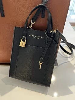 MARC JACOBS | Casual Style 2WAY Plain Leather Elegant Style Crossbody