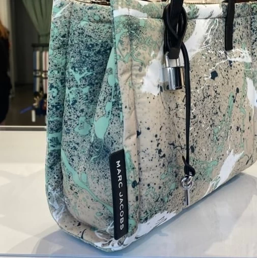 MARC JACOBS | Unisex Nylon Street Style 2WAY Logo Skater Style Outlet 7 MARC JACOBS | Unisex Nylon Street Style 2WAY Logo Skater Style Outlet - Image 5