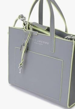 MARC JACOBS | Unisex Faux Fur 2WAY Plain PVC Clothing Logo 15 MARC JACOBS | Unisex Faux Fur 2WAY Plain PVC Clothing Logo -Fashion Store org 274