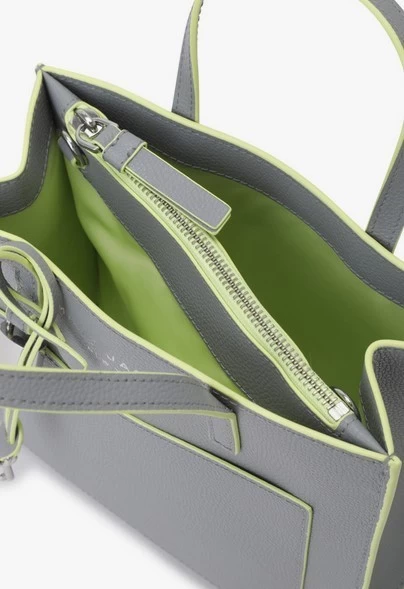 MARC JACOBS | Unisex Faux Fur 2WAY Plain PVC Clothing Logo 9 MARC JACOBS | Unisex Faux Fur 2WAY Plain PVC Clothing Logo - Image 7