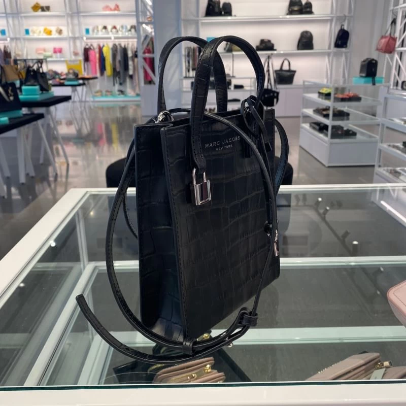 MARC JACOBS | Unisex Crocodile Faux Fur 2WAY Other Animal Patterns 6 MARC JACOBS | Unisex Crocodile Faux Fur 2WAY Other Animal Patterns - Image 4