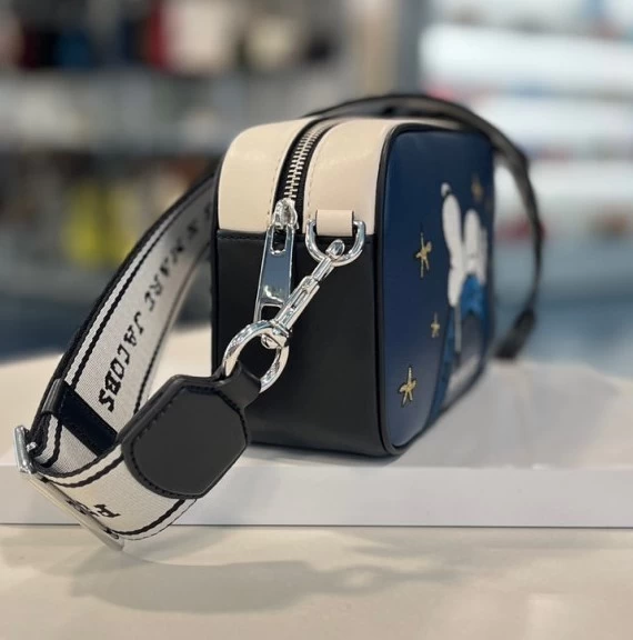 MARC JACOBS | Unisex 2WAY Plain Messenger & Shoulder Bags 4 MARC JACOBS | Unisex 2WAY Plain Messenger & Shoulder Bags - Image 2