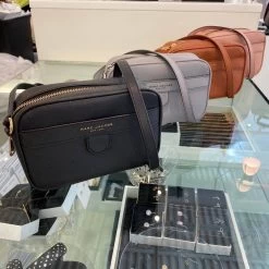 MARC JACOBS | Unisex Plain PVC Clothing Small Shoulder Bag Logo Outlet