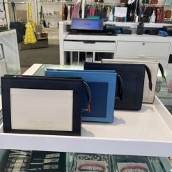 MARC JACOBS | Unisex Plain Logo Clutches -Fashion Store org 572