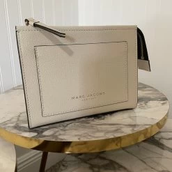 MARC JACOBS | Unisex Plain Logo Outlet Clutches -Fashion Store org 63