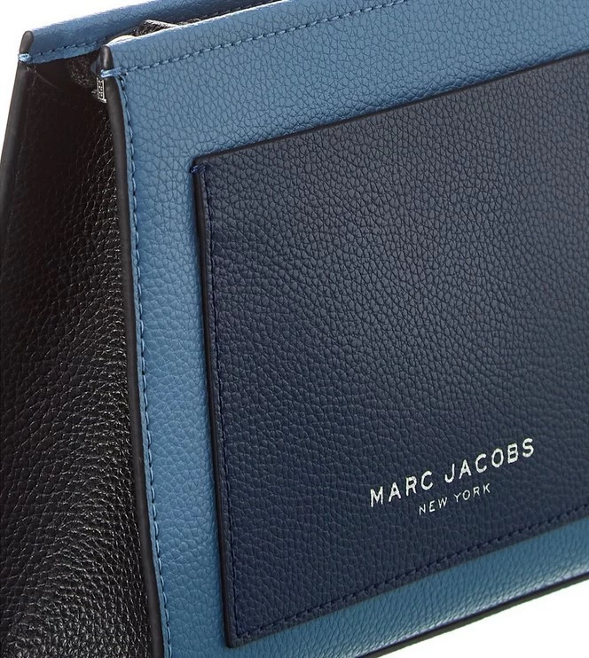 MARC JACOBS | Unisex Street Style Plain Leather Logo Outlet Clutches 5 MARC JACOBS | Unisex Street Style Plain Leather Logo Outlet Clutches - Image 3