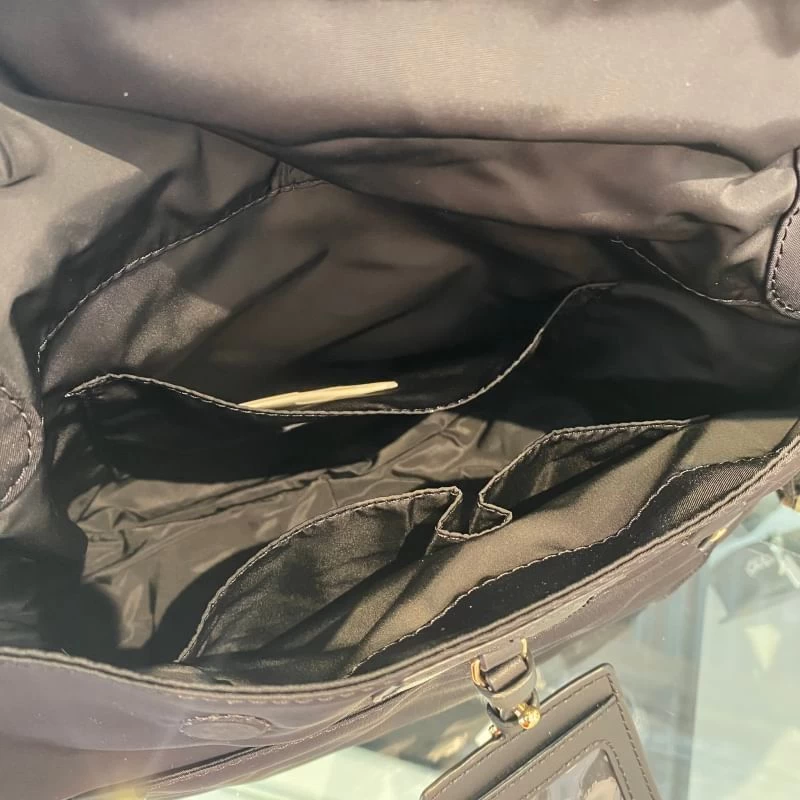 MARC JACOBS | Unisex Plain Logo Messenger & Shoulder Bags 6 MARC JACOBS | Unisex Plain Logo Messenger & Shoulder Bags - Image 4