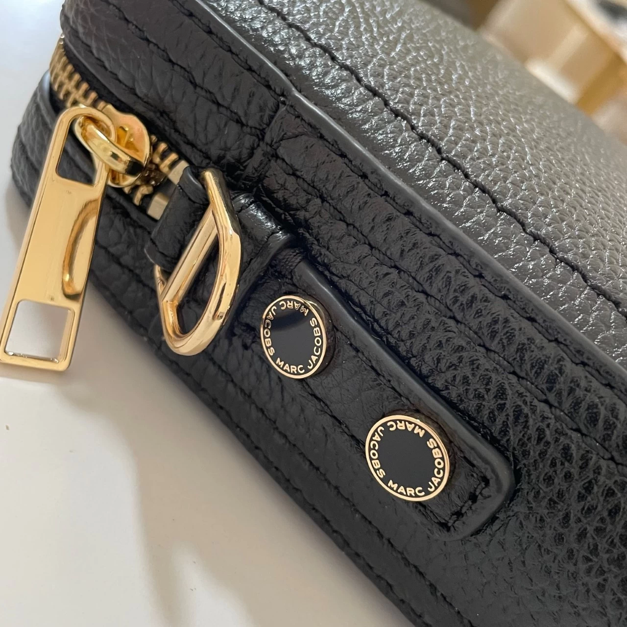 MARC JACOBS | Unisex 2WAY Plain Leather Crossbody Bag Small Shoulder Bag 10 MARC JACOBS | Unisex 2WAY Plain Leather Crossbody Bag Small Shoulder Bag - Image 8