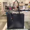 MARC JACOBS | Unisex A4 Plain Leather Logo Totes 1 MARC JACOBS | Unisex A4 Plain Leather Logo Totes -Fashion Store org 774