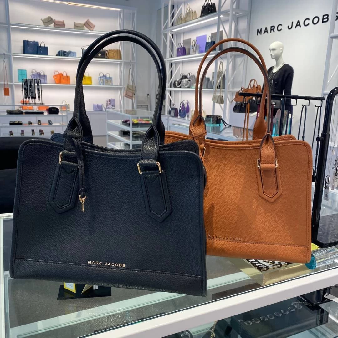 MARC JACOBS | Unisex A4 Plain Logo Totes 3 MARC JACOBS | Unisex A4 Plain Logo Totes